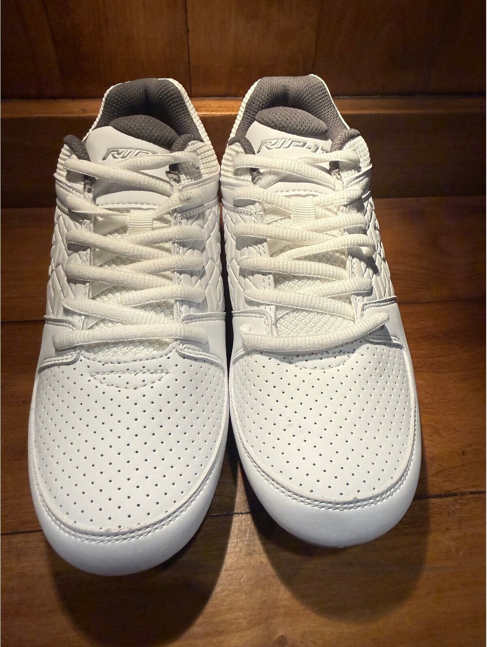 New Rip-It Softball Cleats Women's Size 6